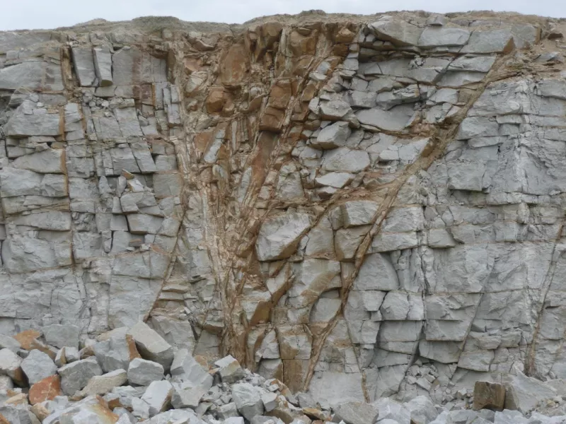 uslugi-geologiczne-bloki-betonowe-skaly-16